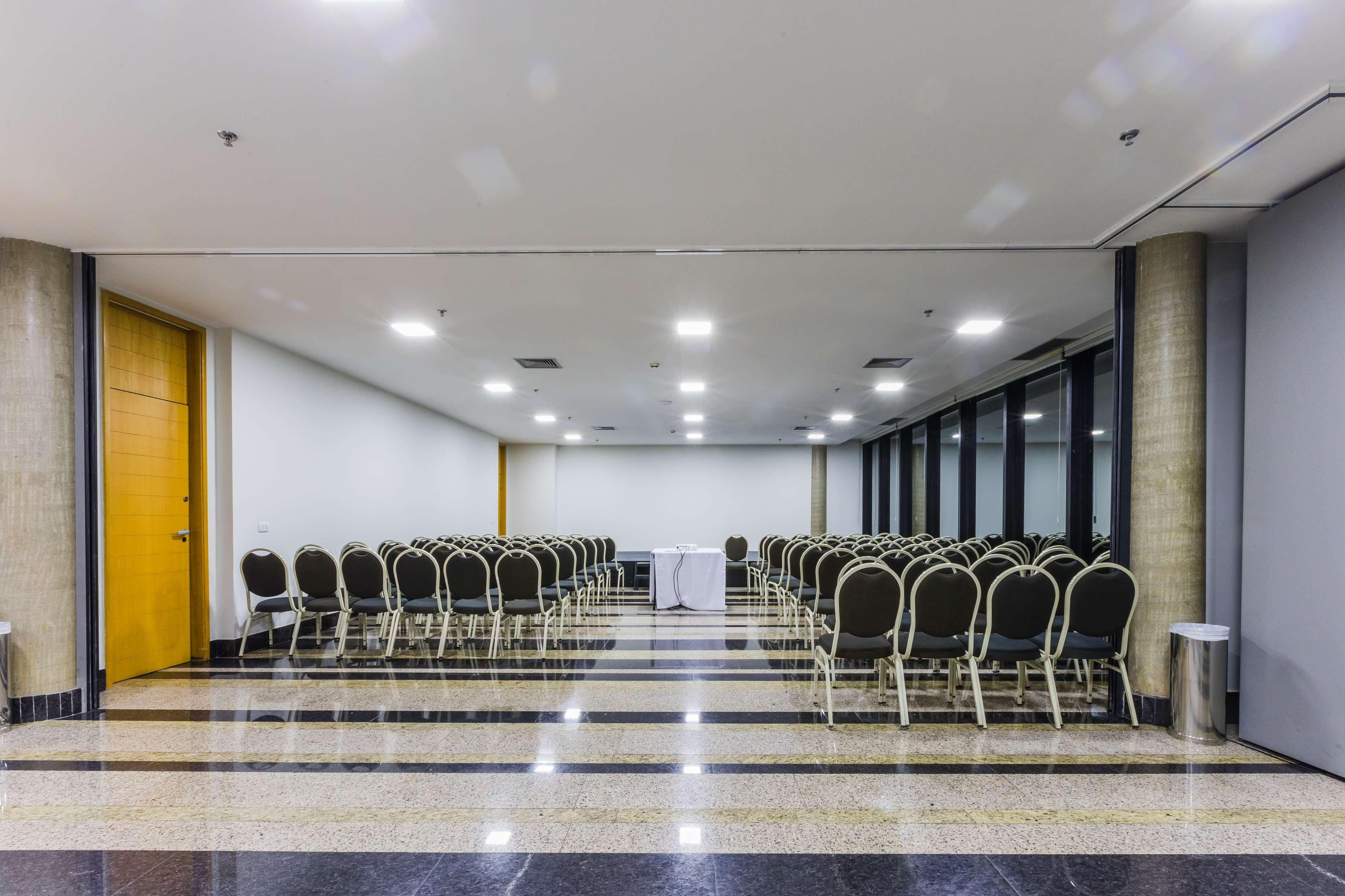 Golden Tulip Brasilia Alvorada Hotel Exterior photo